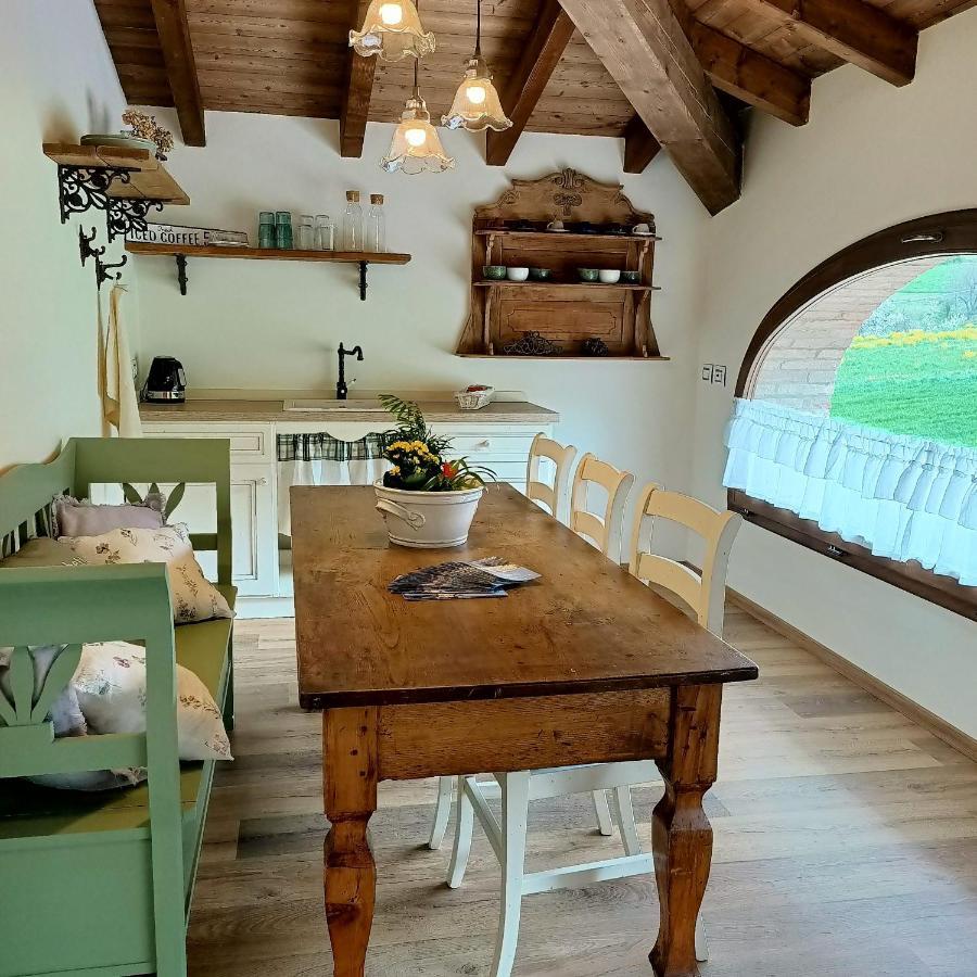 Agriturismo La Casetta - Ospitalita Rurale Familiare Montese エクステリア 写真